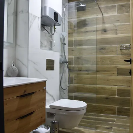 Skylux Ap 5, Jahorina Daire