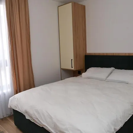 Skylux Ap 5, Jahorina Daire Trnovo